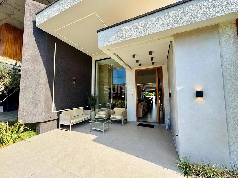 Belíssima casa à venda no Blue : 2ª foto da galeria de imagens do imóvel