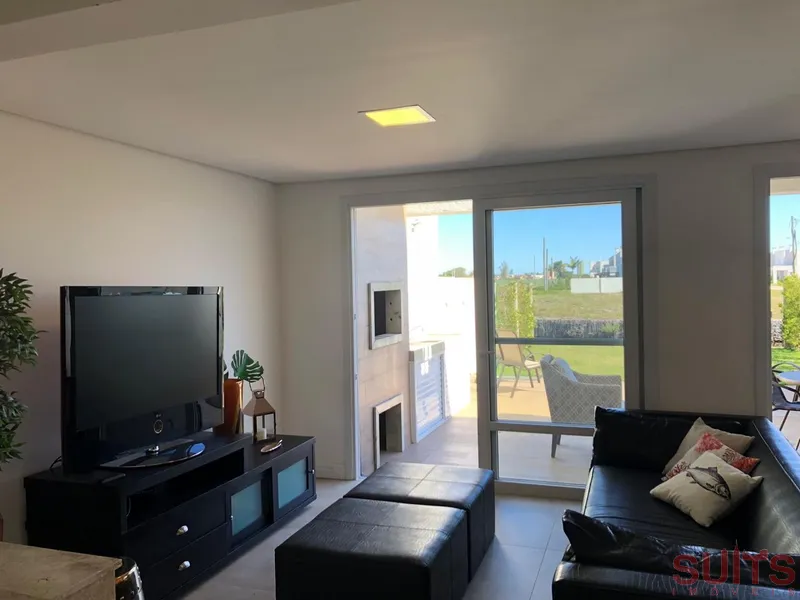 Excelente casa no Condomínio Páteo Marbella: 1ª foto da galeria de imagens do imóvel