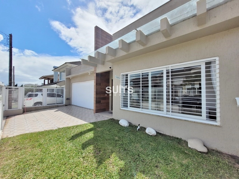 Excelente casa à poucos metros do mar na praia de Rainha do Mar: 2ª foto da galeria de imagens do imóvel