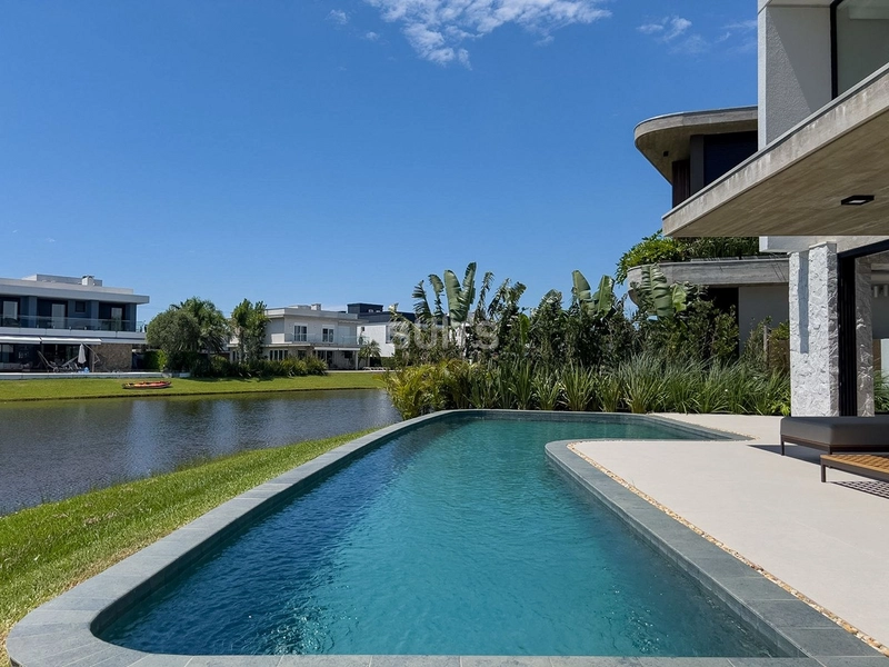 Magnifico sobrado beira lago à venda no Enseada : 40ª foto da galeria de imagens do imóvel
