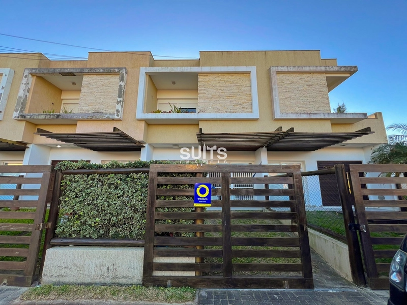 Sobrado duplex à venda no Centro de Xangri-Lá: 3ª foto da galeria de imagens do imóvel