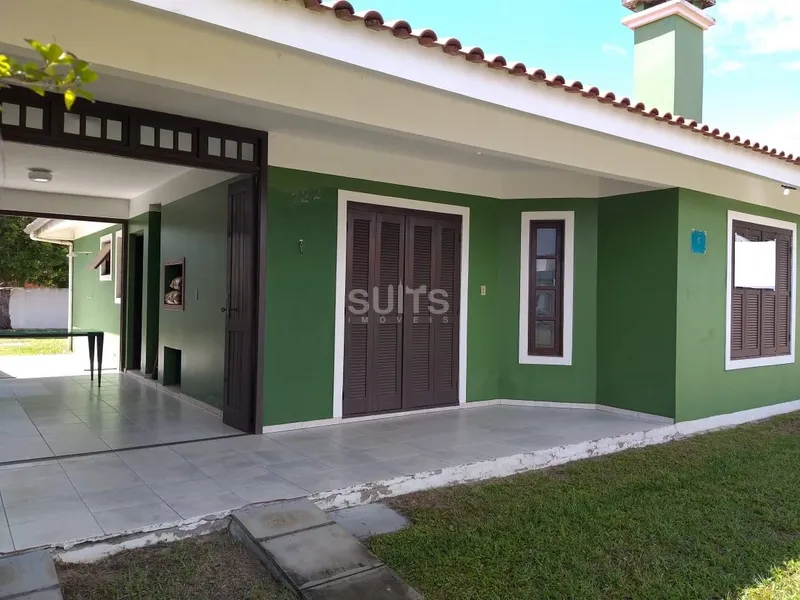 Linda casa à venda na praia Noiva do Mar em Xangri-lá: 2ª foto da galeria de imagens do imóvel