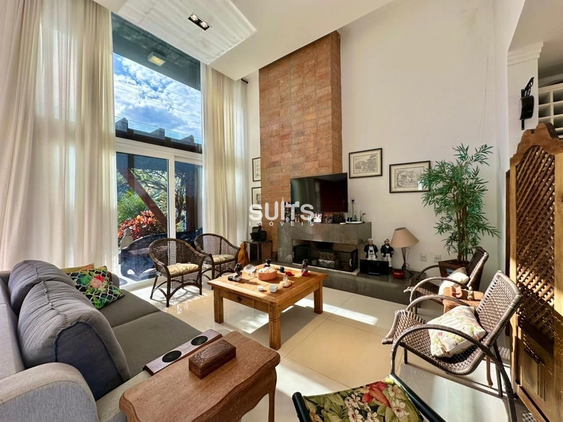 Excelente casa térrea à venda no condomínio Condado de Capão: 2ª foto da galeria de imagens do imóvel