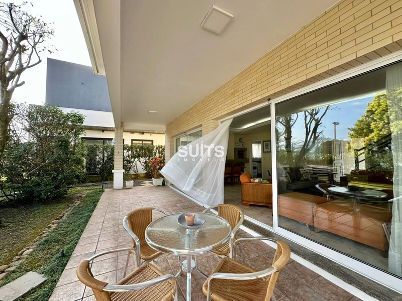 Excelente casa à venda no condomínio Lagos Park: 8ª foto da galeria de imagens do imóvel