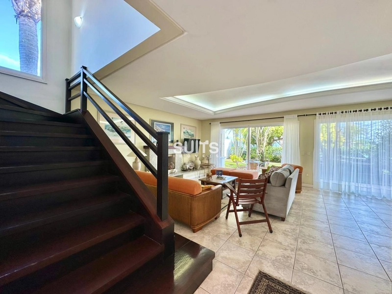 Excelente casa à venda no condomínio Lagos Park: 3ª foto da galeria de imagens do imóvel