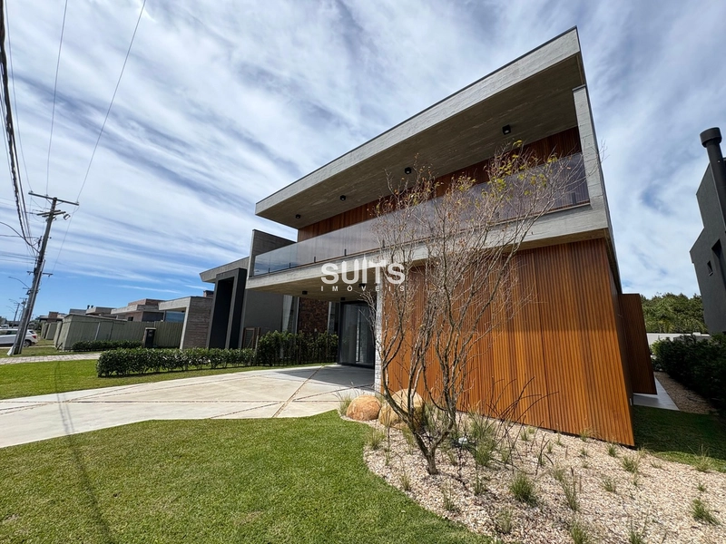 Excelente sobrado no condomínio Costa Serena: 3ª foto da galeria de imagens do imóvel