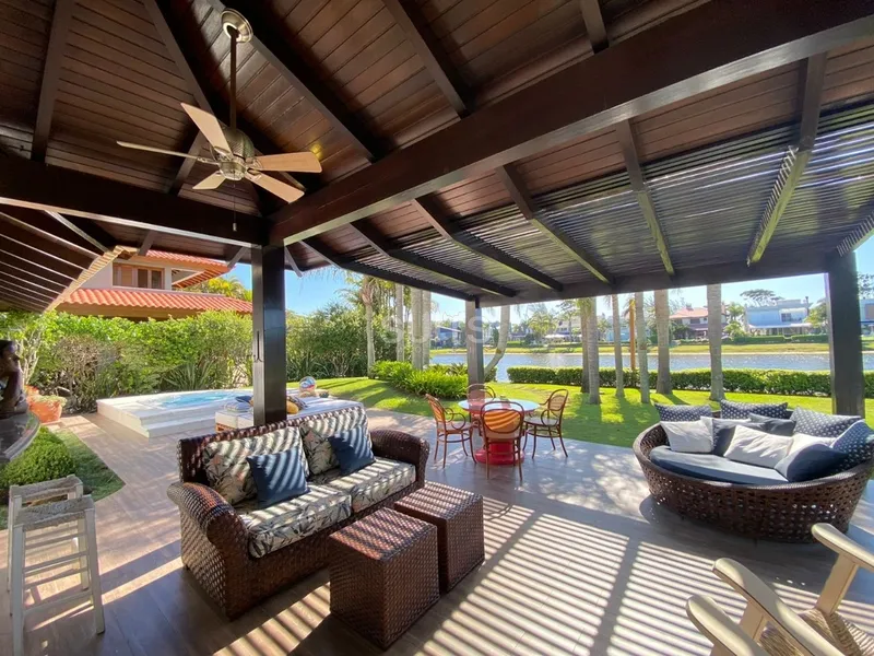 Incrível casa com 02 terrenos no condomínio Atlântida Lagos Park: 14ª foto da galeria de imagens do imóvel