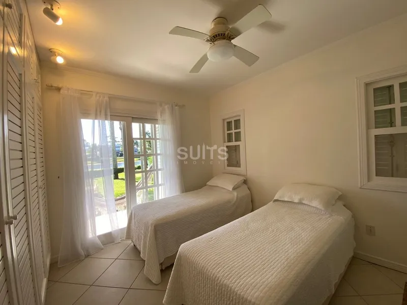 Incrível casa com 02 terrenos no condomínio Atlântida Lagos Park: 39ª foto da galeria de imagens do imóvel