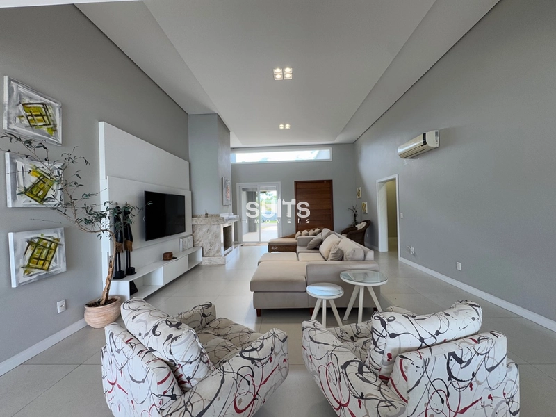 Linda casa no condomínio Riviera: 7ª foto da galeria de imagens do imóvel