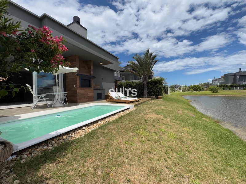 Linda casa no condomínio Riviera: 24ª foto da galeria de imagens do imóvel