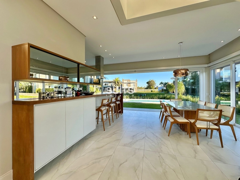 Excelente sobrado beira lago à venda no condomínio Capão Ilhas: 3ª foto da galeria de imagens do imóvel