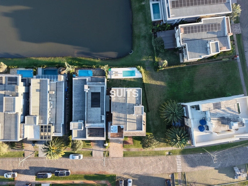 Excelente sobrado beira lago à venda no condomínio Capão Ilhas: 22ª foto da galeria de imagens do imóvel