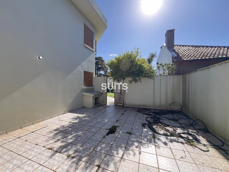 Excelente sobrado à venda em Atlântida: 36ª foto da galeria de imagens do imóvel