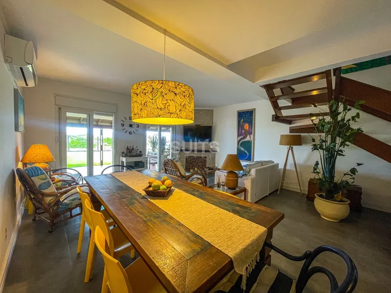 Excelente Sobrado beira mar no centro de Xangri-Lá: 8ª foto da galeria de imagens do imóvel