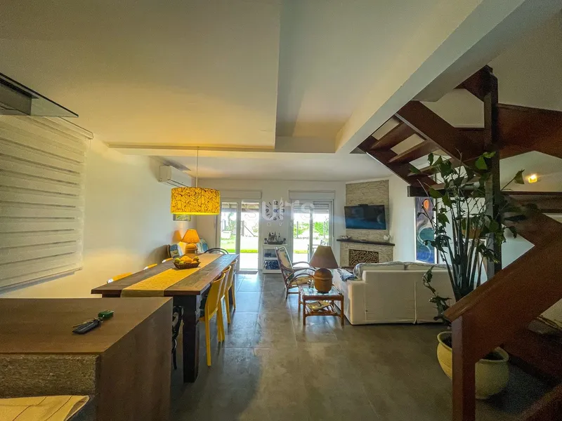 Excelente Sobrado beira mar no centro de Xangri-Lá: 7ª foto da galeria de imagens do imóvel