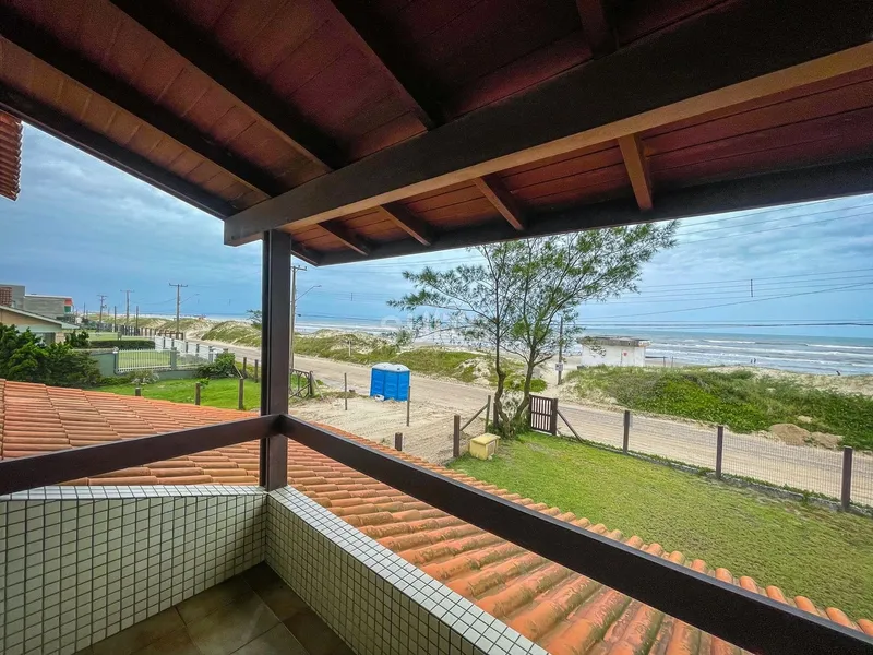 Excelente Sobrado beira mar no centro de Xangri-Lá: 27ª foto da galeria de imagens do imóvel
