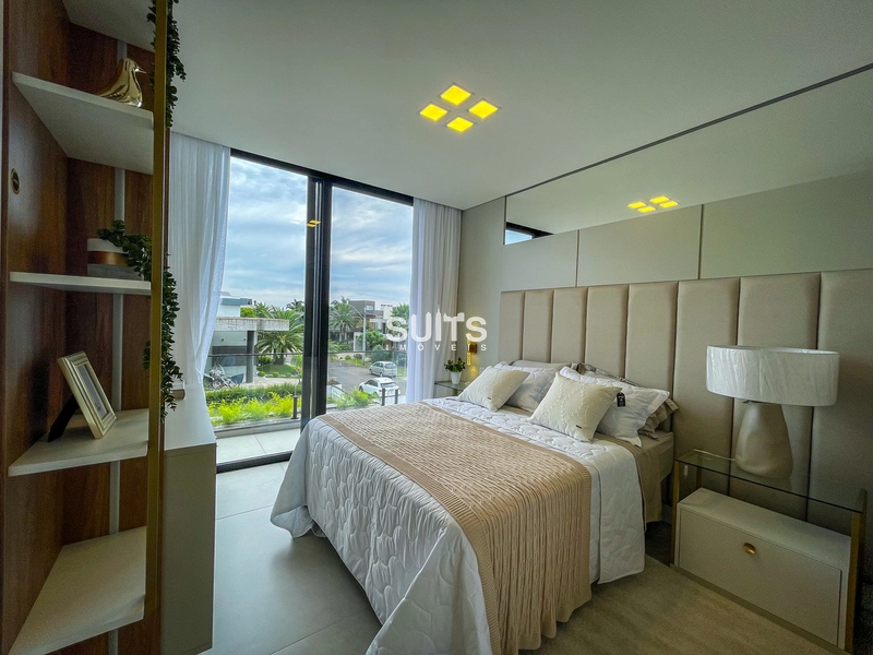 Sobrado padrão AAA beira lago de esquina no condomínio Malibu: 34ª foto da galeria de imagens do imóvel