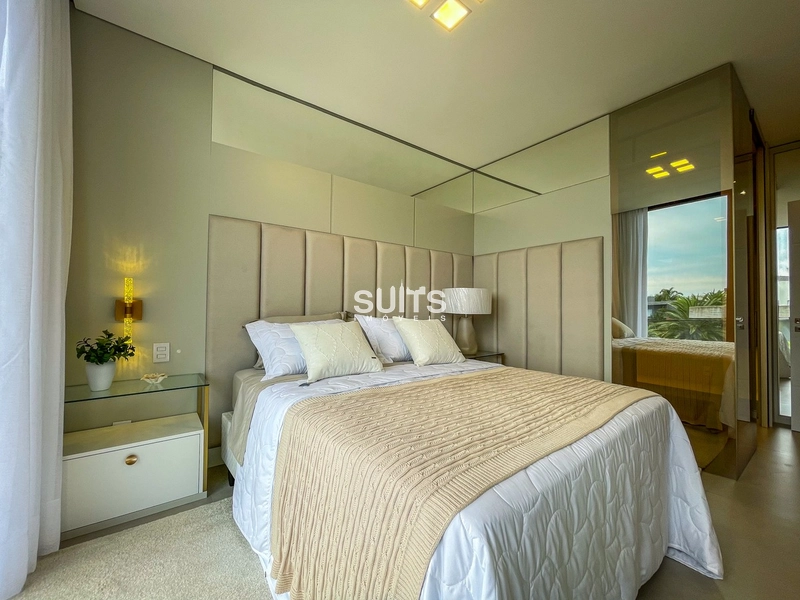 Sobrado padrão AAA beira lago de esquina no condomínio Malibu: 35ª foto da galeria de imagens do imóvel