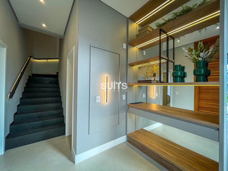 Sobrado padrão AAA beira lago de esquina no condomínio Malibu: 18ª foto da galeria de imagens do imóvel