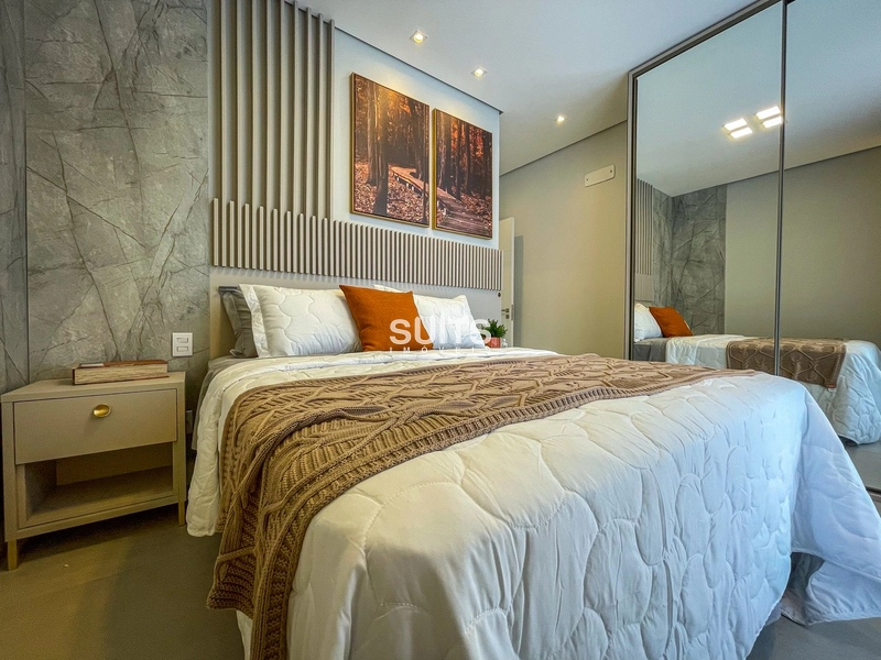 Sobrado padrão AAA beira lago de esquina no condomínio Malibu: 31ª foto da galeria de imagens do imóvel