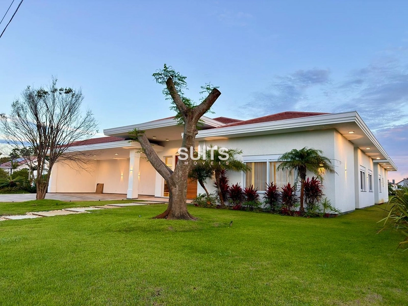 Casa beira lago no Condomínio Green Village Golf Club: 3ª foto da galeria de imagens do imóvel