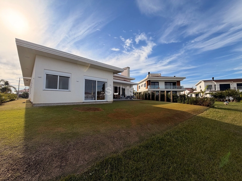 Casa beira lago no Condomínio Green Village Golf Club: 46ª foto da galeria de imagens do imóvel