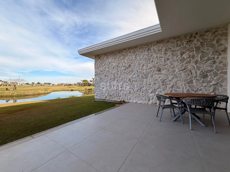 Casa beira lago no Condomínio Green Village Golf Club: 45ª foto da galeria de imagens do imóvel