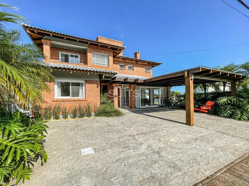 Excelente sobrado para aproveitar os melhores momentos com sua família: 1ª foto da galeria de imagens do imóvel