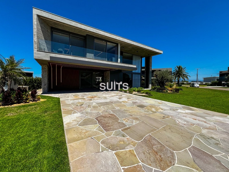 Incrível sobrado beira lago à venda no condomínio Sense!: 4ª foto da galeria de imagens do imóvel