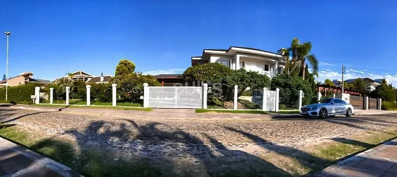 Excelente sobrado à venda em Atlântida: 6ª foto da galeria de imagens do imóvel