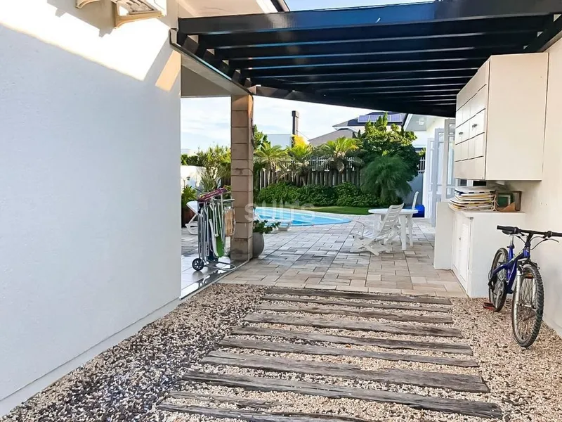 Excelente sobrado à venda em Atlântida: 8ª foto da galeria de imagens do imóvel