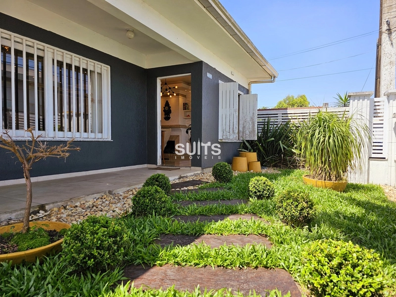 Excelente casa a venda no centro de Xangri-lá: 4ª foto da galeria de imagens do imóvel