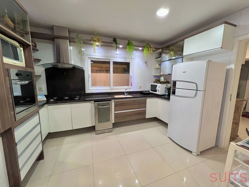 Incrível sobrado de esquina na praia de Atlântida: 11ª foto da galeria de imagens do imóvel