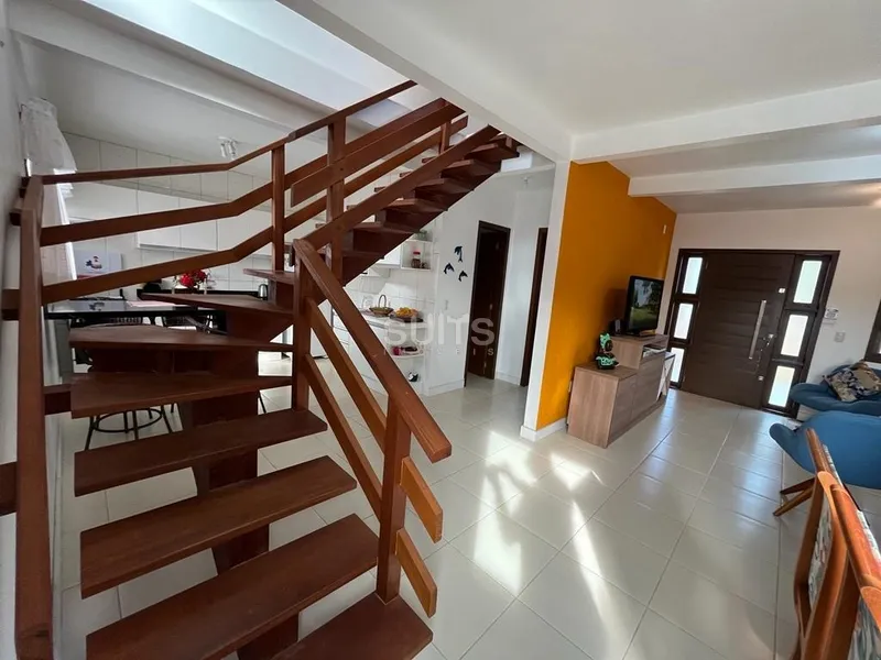 Excelente Sobrado a venda apenas 100 metros do Mar: 8ª foto da galeria de imagens do imóvel