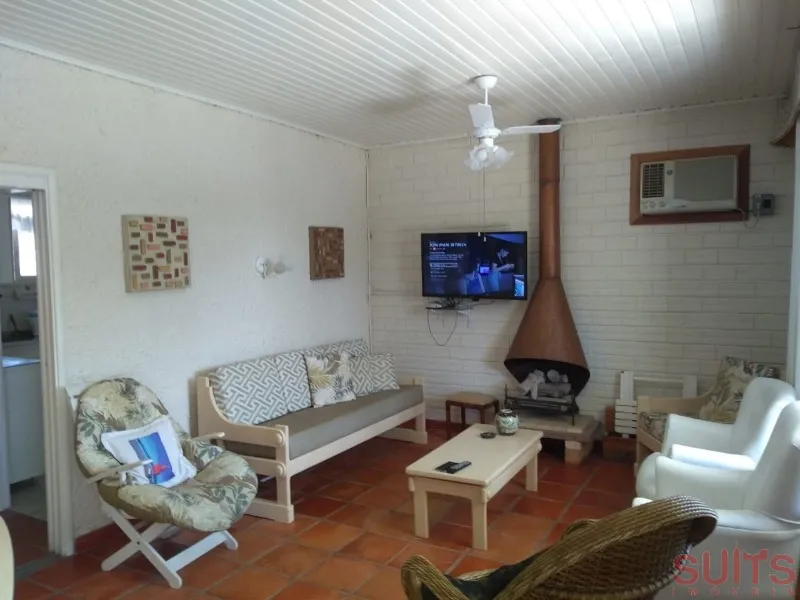 Ótima casa à venda na praia de Atlântida em Xangri-Lá: 2ª foto da galeria de imagens do imóvel