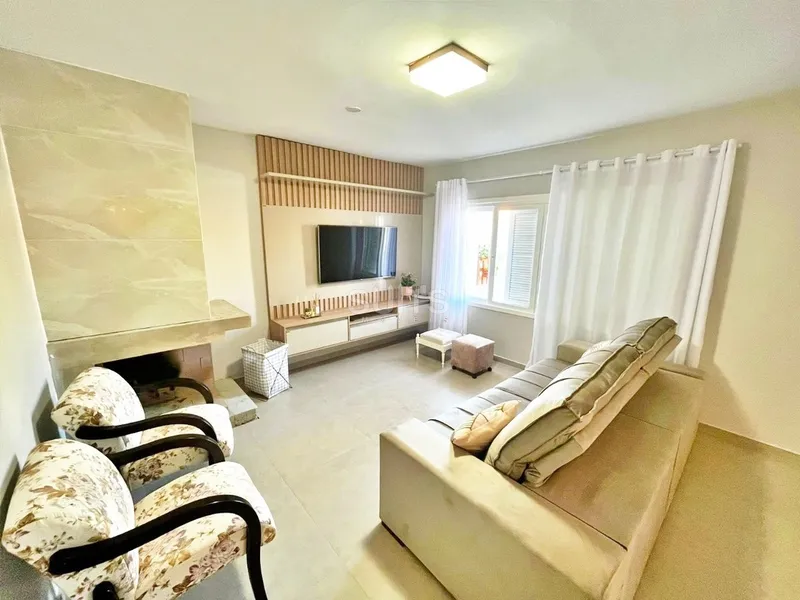 Ótima casa à venda no Centro de Xangri-Lá: 4ª foto da galeria de imagens do imóvel