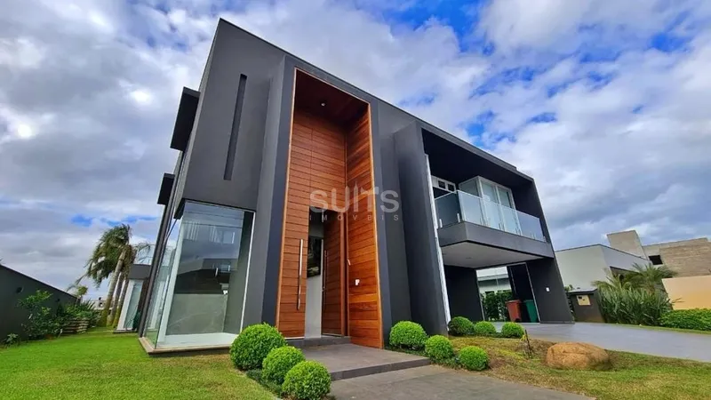 Excelente Sobrado beira-lago à venda no Condomínio Quintas do Lago: 3ª foto da galeria de imagens do imóvel