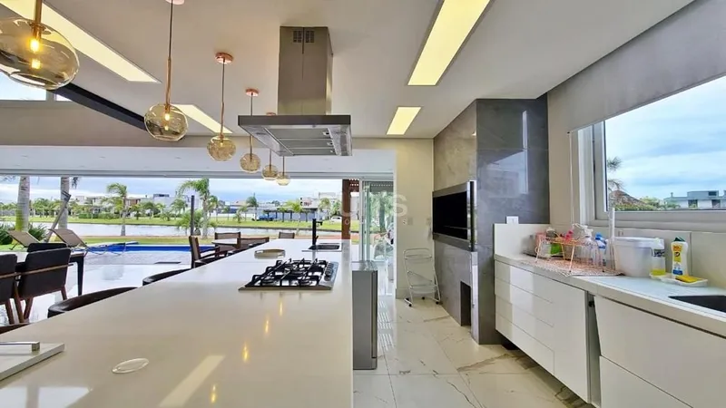 Excelente Sobrado beira-lago à venda no Condomínio Quintas do Lago: 21ª foto da galeria de imagens do imóvel