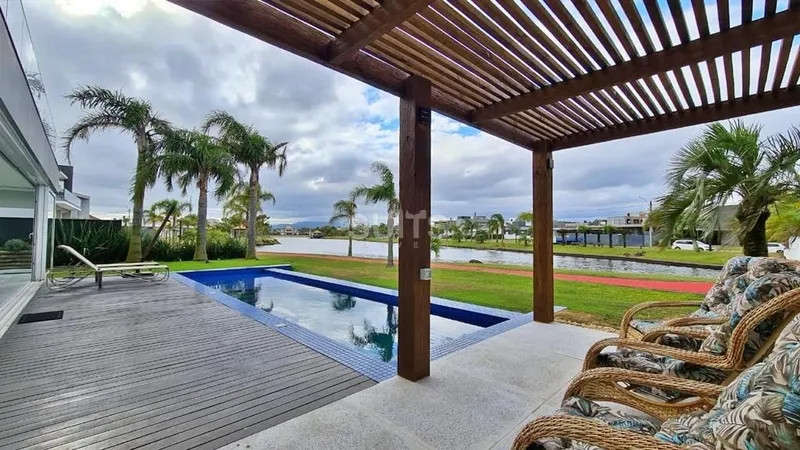 Excelente Sobrado beira-lago à venda no Condomínio Quintas do Lago: 28ª foto da galeria de imagens do imóvel