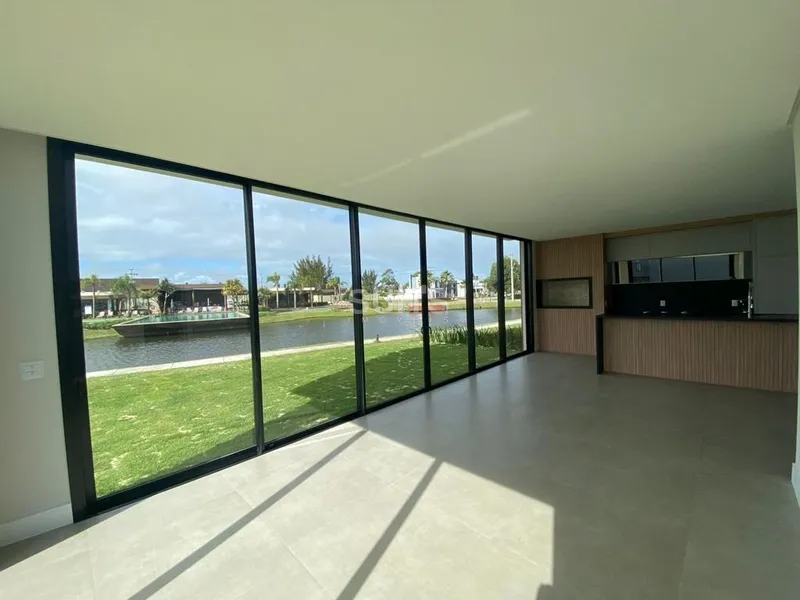 Magnífico sobrado beira lago no condomínio Blue: 9ª foto da galeria de imagens do imóvel