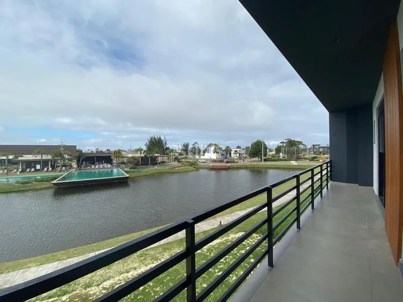 Magnífico sobrado beira lago no condomínio Blue: 20ª foto da galeria de imagens do imóvel