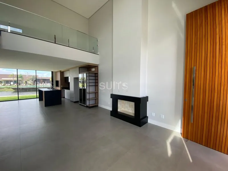 Magnífico sobrado beira lago no condomínio Blue: 3ª foto da galeria de imagens do imóvel