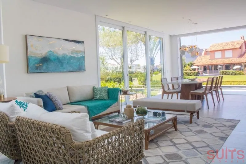 Linda mansão na beira do lago no Condomínio Enseada: 5ª foto da galeria de imagens do imóvel