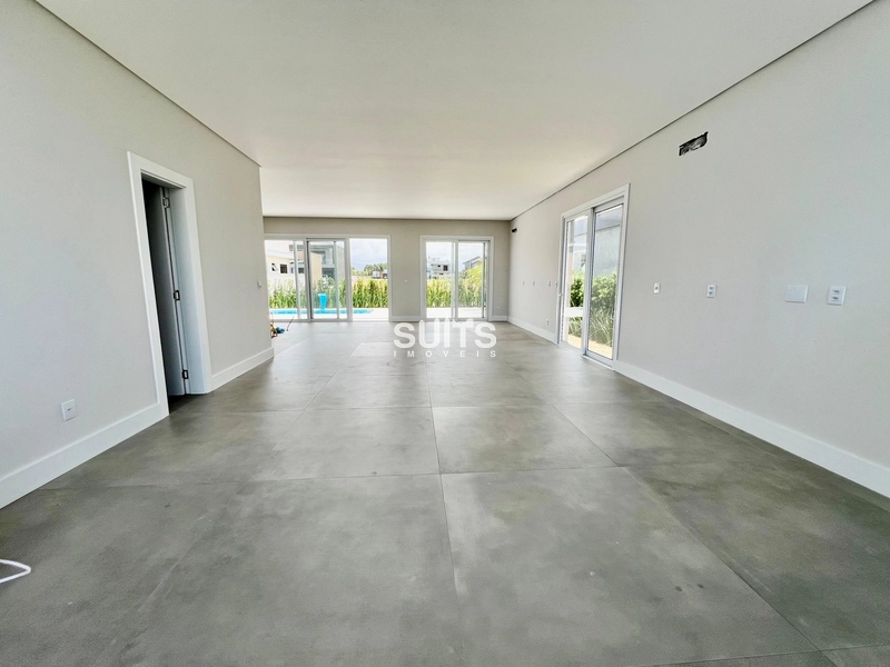 Excelente Sobrado de Frente ao Mar em Condomínio Fechado!: 18ª foto da galeria de imagens do imóvel