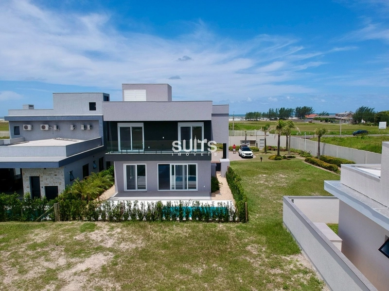 Excelente Sobrado de Frente ao Mar em Condomínio Fechado!: 10ª foto da galeria de imagens do imóvel