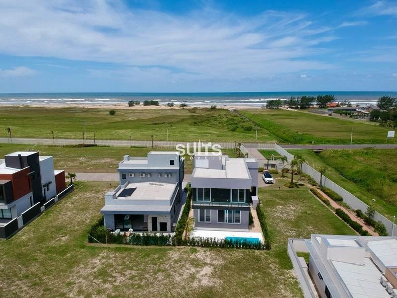 Excelente Sobrado de Frente ao Mar em Condomínio Fechado!: 12ª foto da galeria de imagens do imóvel