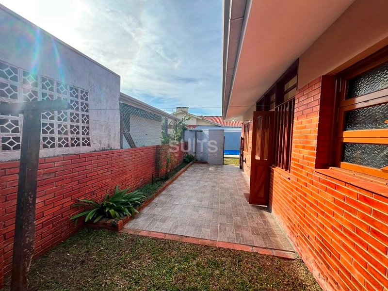 Excelente casa à venda no Centro de Xangri-Lá : 34ª foto da galeria de imagens do imóvel