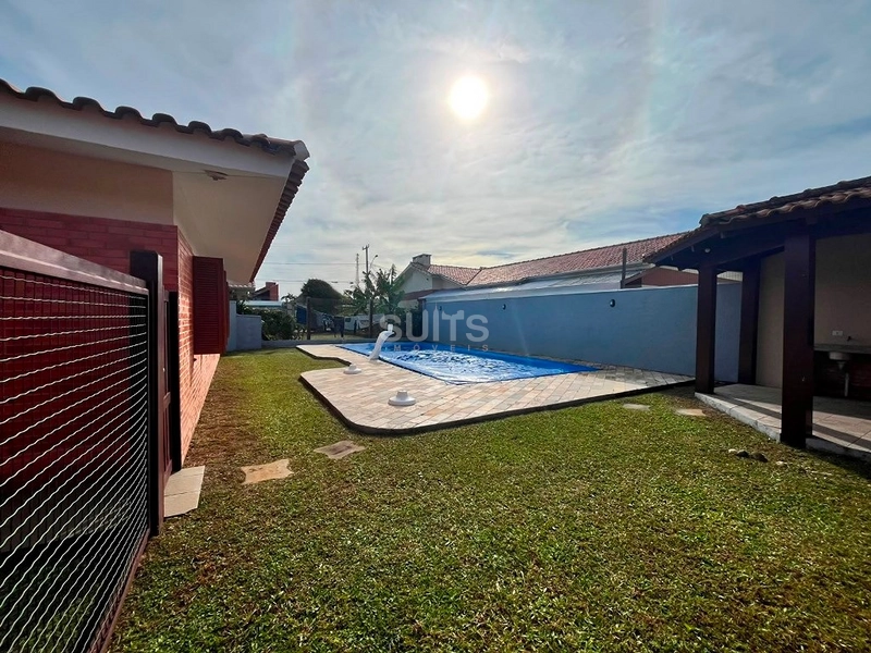 Excelente casa à venda no Centro de Xangri-Lá : 44ª foto da galeria de imagens do imóvel