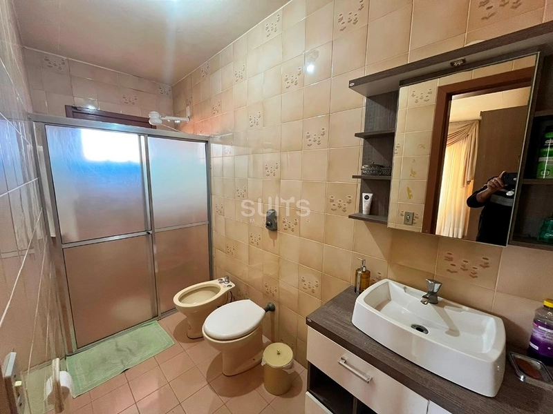 Excelente casa à venda no Centro de Xangri-Lá : 24ª foto da galeria de imagens do imóvel