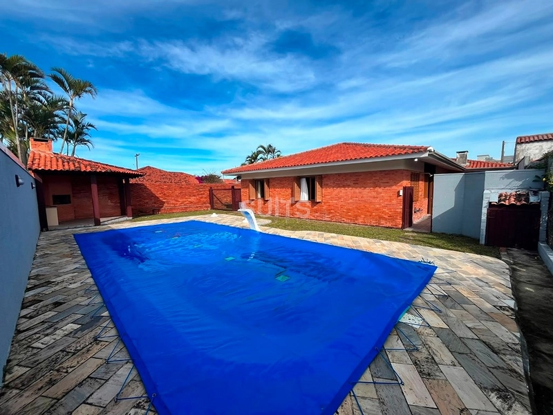 Excelente casa à venda no Centro de Xangri-Lá : 40ª foto da galeria de imagens do imóvel